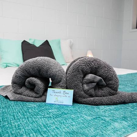 Airlie Sun & Sand Motel Accommodation #4 Airlie Beach Esterno foto
