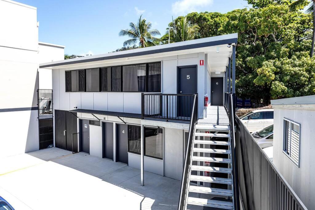 Airlie Sun & Sand Motel Accommodation #4 Airlie Beach Esterno foto