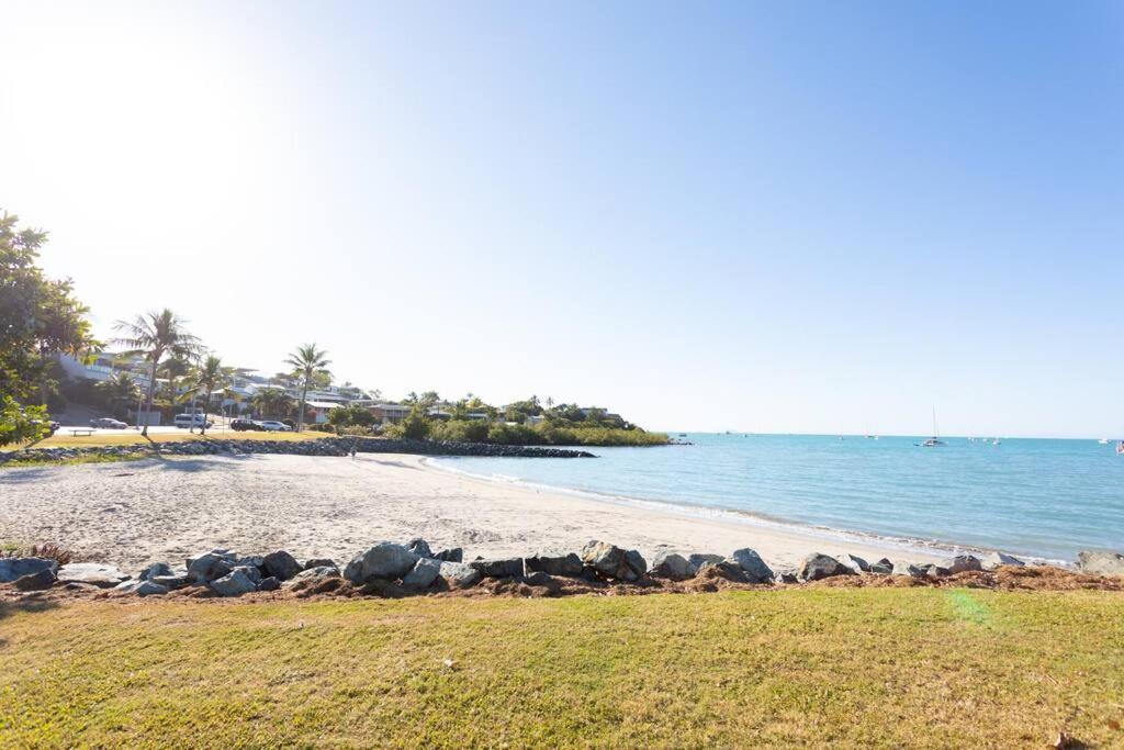 Airlie Sun & Sand Motel Accommodation #4 Airlie Beach Esterno foto